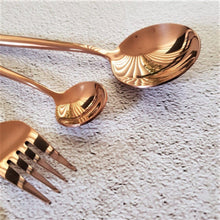 Load image into Gallery viewer, 16 Pcs Mirror Finish Rose Gold Cutlery Set Gift Box - Decor Home