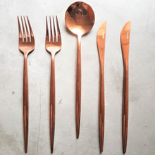 Load image into Gallery viewer, 16 Pcs Mirror Finish Rose Gold Cutlery Set Gift Box - Decor Home