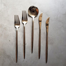 Load image into Gallery viewer, Silver Cutlery Set (16 Piece Cutlery Set) - Decor Home