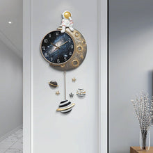 Load image into Gallery viewer, Astronaut 3D Wall Art Clock - Fansee Australia
