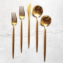 Load image into Gallery viewer, Golden Cutlery Set (16 Piece Cutlery Set) - For Home Decor
